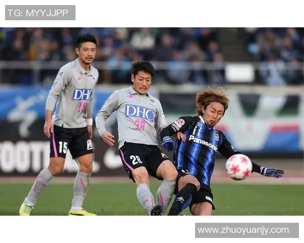 松本山雅与大阪钢巴激战正酣比赛直播精彩瞬间全记录